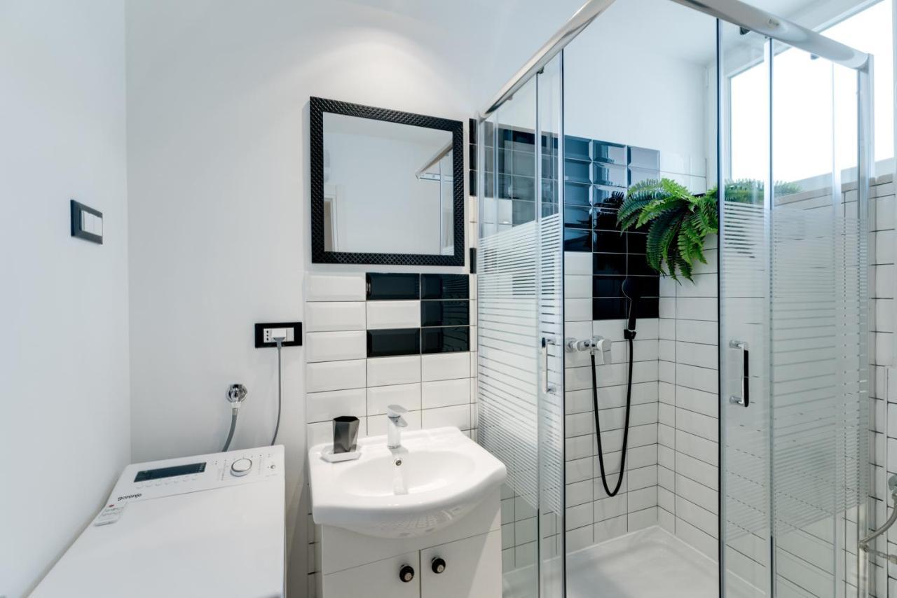Black & White Apartments リエカ エクステリア 写真